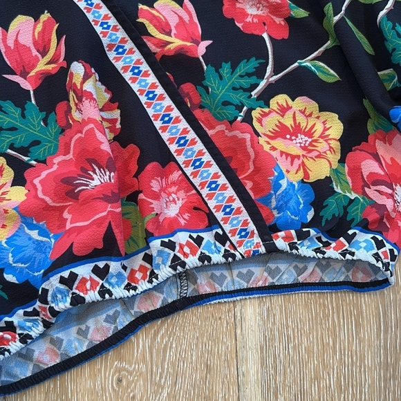 Flying Tomato Tropical Print Crop Top - Picture 4 of 7